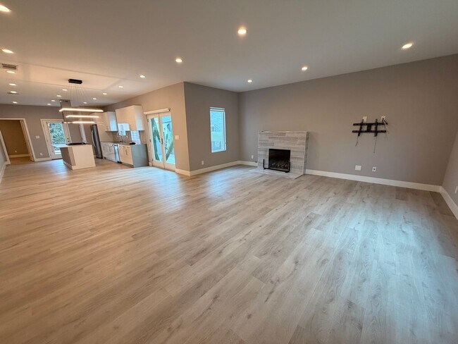 Photo - Private 3 Bed / 2 Bath Home with Incredible Outdoor Space