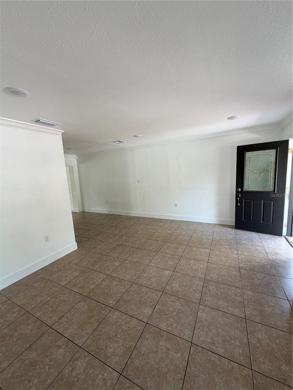 Foto del edificio - 1702 W Dempsey Ave