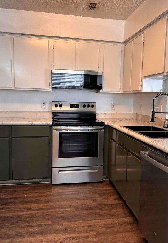 Building Photo - 2498 Nugget Ln