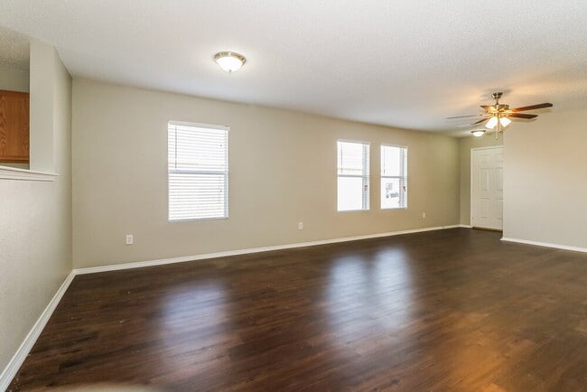 Foto del edificio - 1815 Northridge Dr