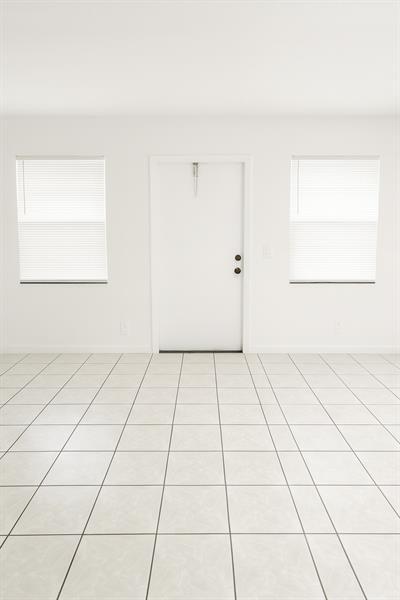 Foto del edificio - 1151 NE 17th Ct