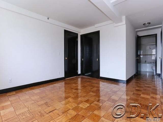 Foto del edificio - 120 B 26th St