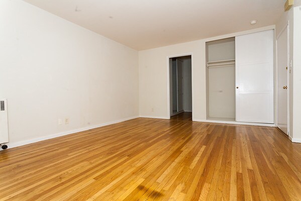 Foto del edificio - 240 Cumberland St