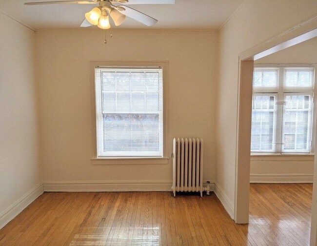 Building Photo - 813 Washington St