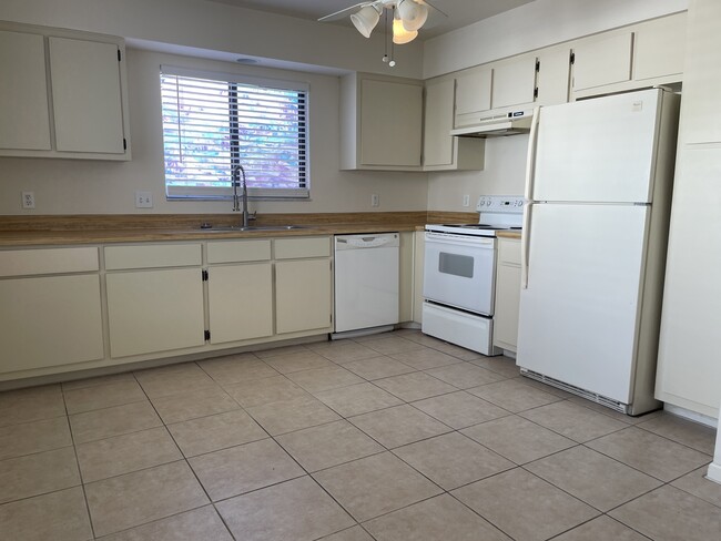 Building Photo - 7723 Tamara Lee Ct