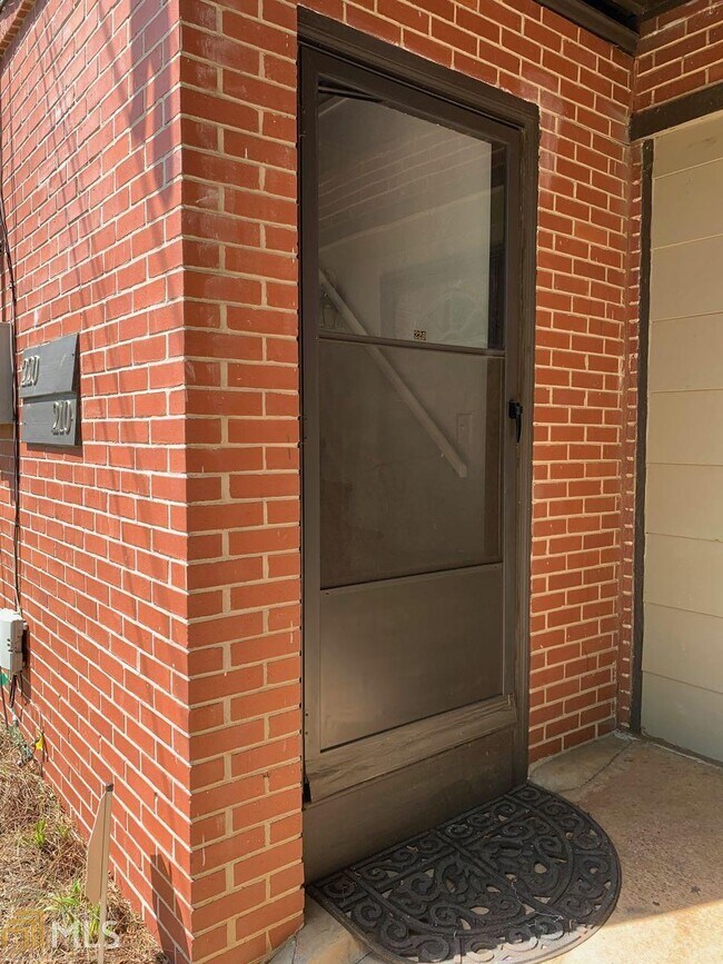 Foto del edificio - 375 Hurt Rd SE