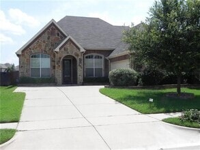 Building Photo - 2351 Collin Dr