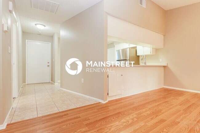 Building Photo - 3 Bedroom Pet-Friendly Home in Hudson, FL with Main Street Renewal