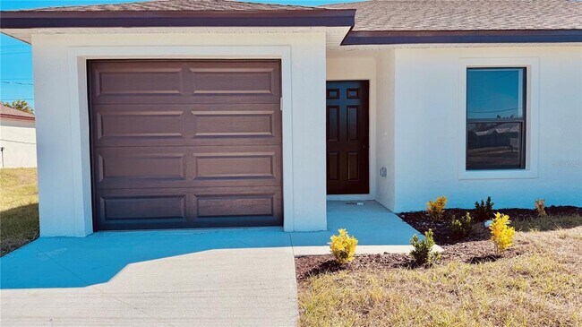 Building Photo - 256 Organ St