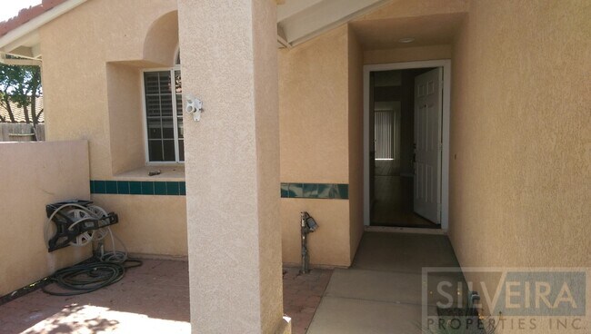 Foto del edificio - Captivating 3 bed 2 bath home in South San...