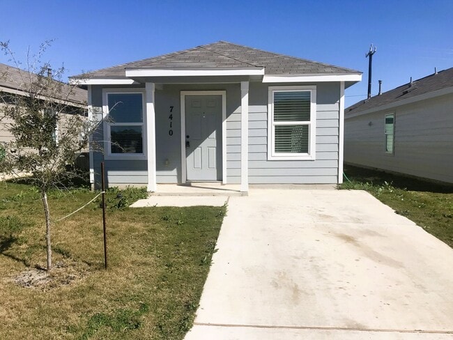 Building Photo - Beautiful home with great amenities!