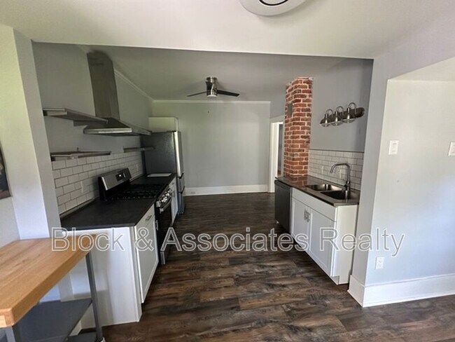 Foto del edificio - 918 Franklin St SW