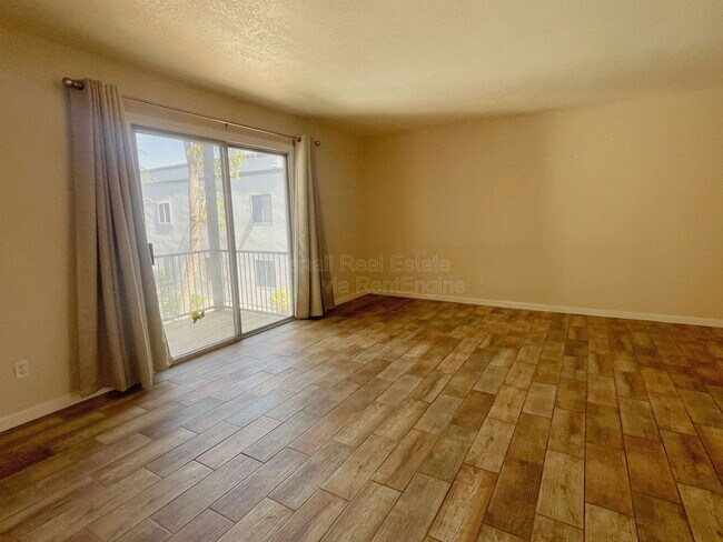 Foto del edificio - 740 W Elm St