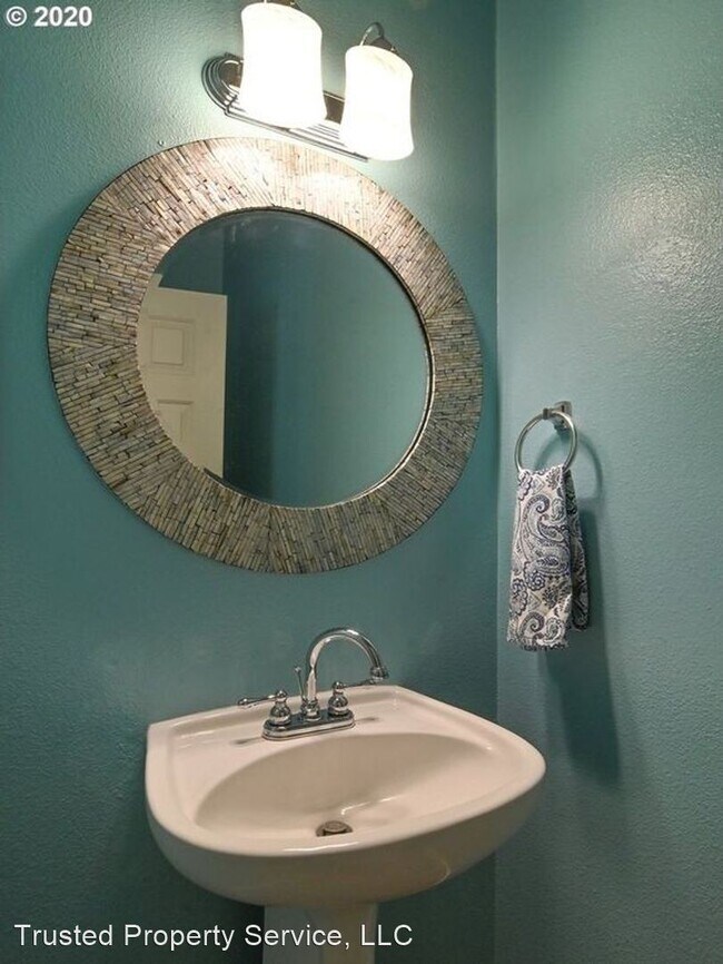 Foto del edificio - 4 br, 2.5 bath House - 3827 Aerial Way