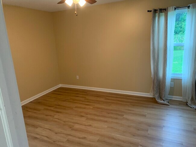 Foto del edificio - 3864 Big Tree Rd