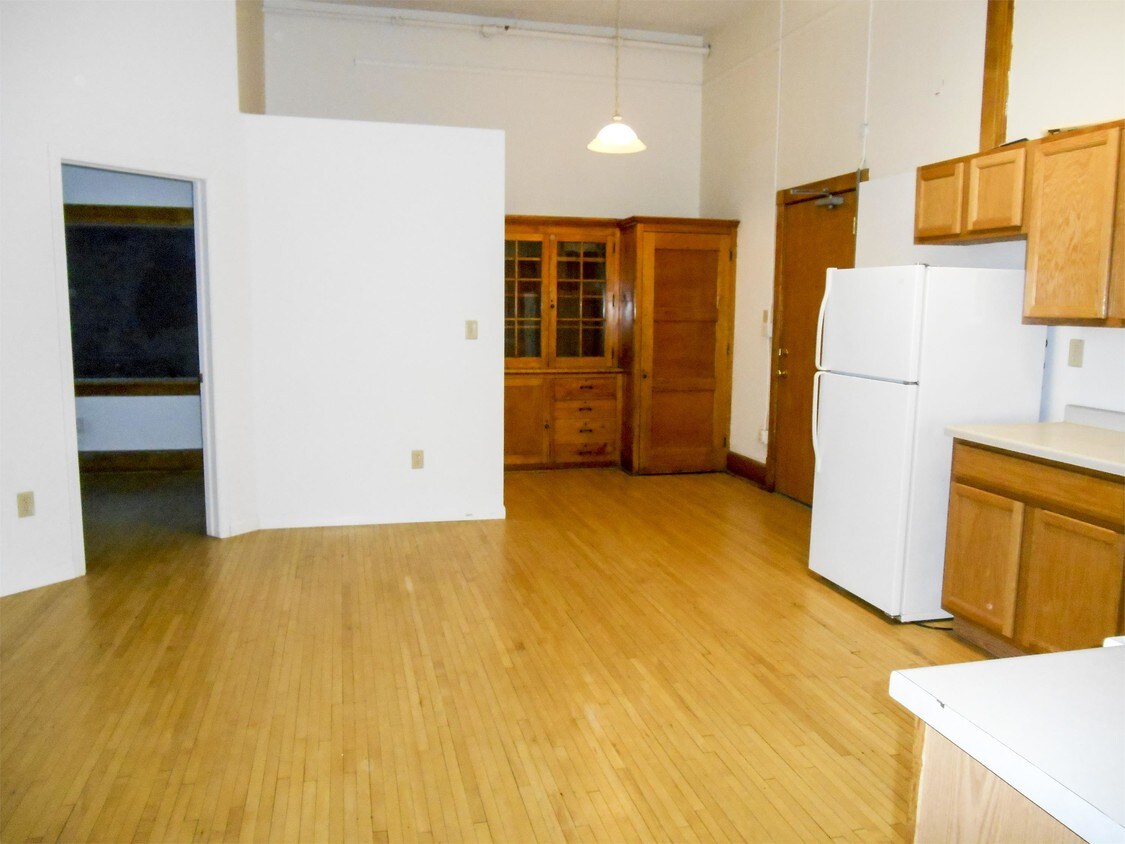 Primary Photo - 510 N 40th Ave W