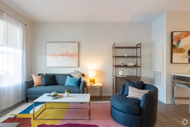 1HAB, 1BA - The Point at Sharon