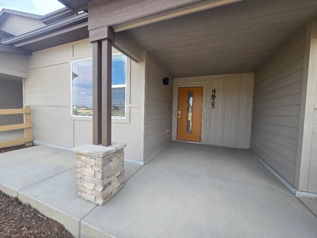Foto del edificio - 4824 River Roads Dr