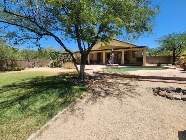 Foto del edificio - 37437 N 19th Ave