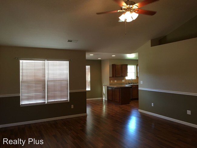 Building Photo - 1223 Avery Ln