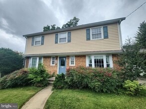 Building Photo - 2820 Vixen Ln