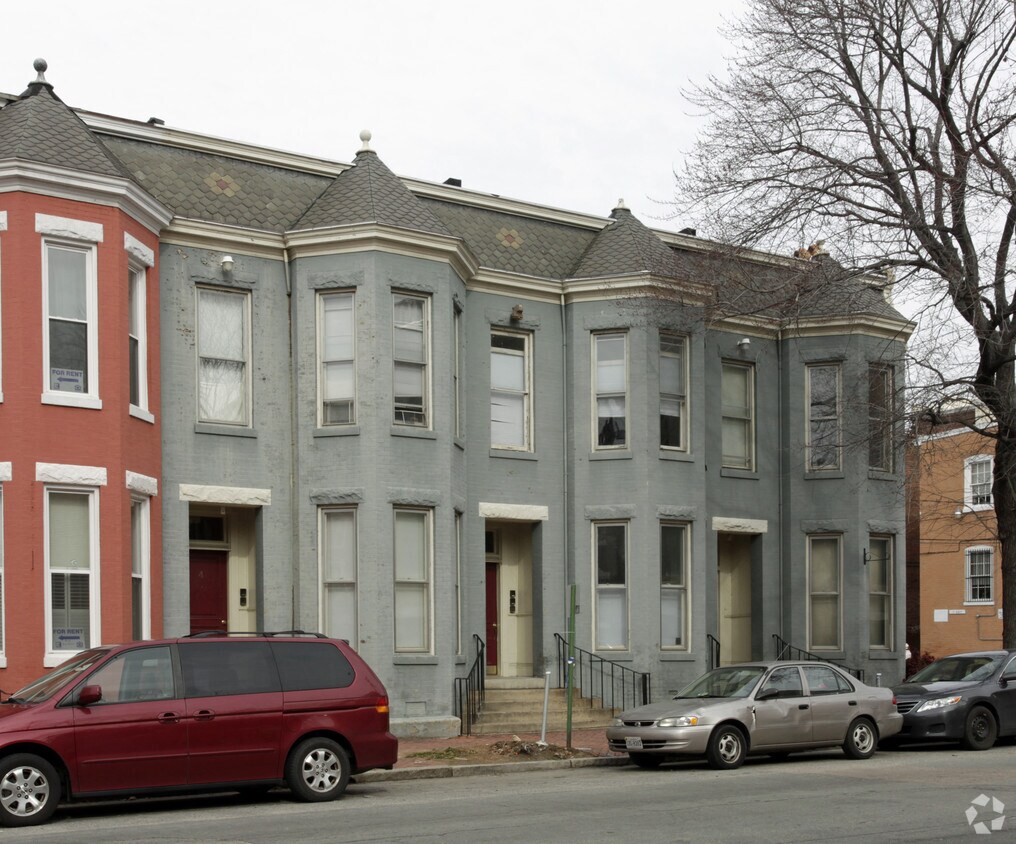 Building Photo - 4-8 N 1st St