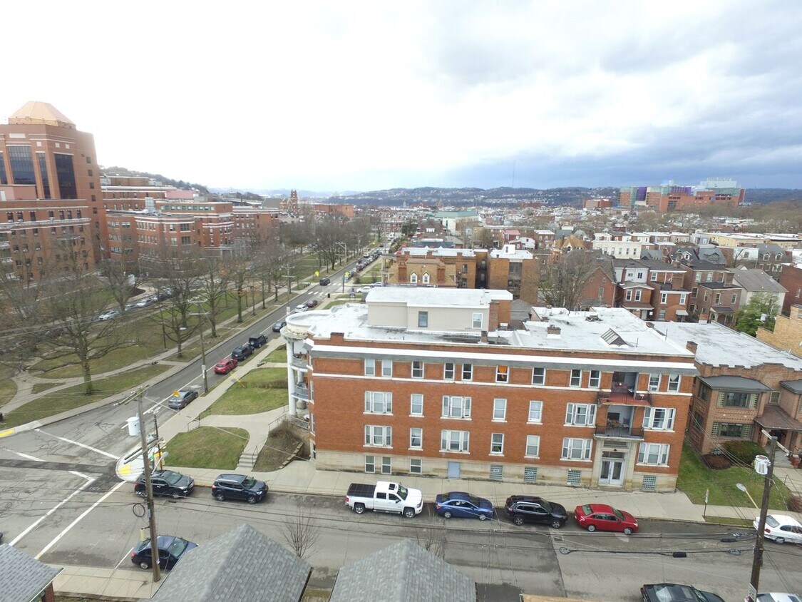 Foto del edificio - 4925 Friendship Ave