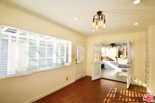 Building Photo - 3141 Fairmount Ave