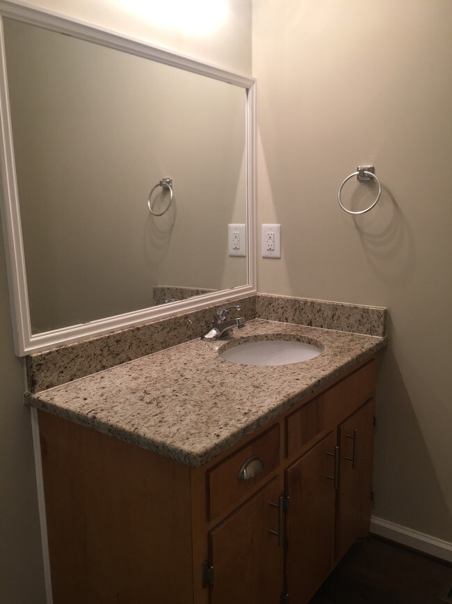 Las oportunidades educativas abundan en Calvary Christian School. - 26 Carol Ln