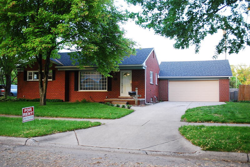 9268 Gillman St, Livonia, MI 48150 House Rental in Livonia, MI