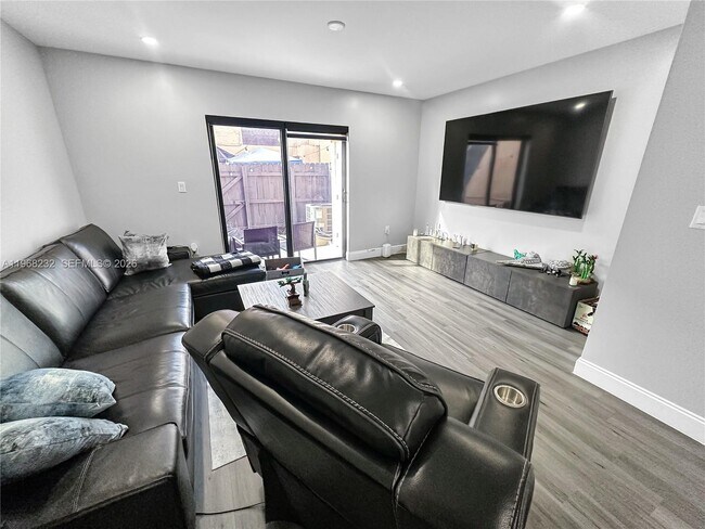 Foto del edificio - 110 SW 108th Ave