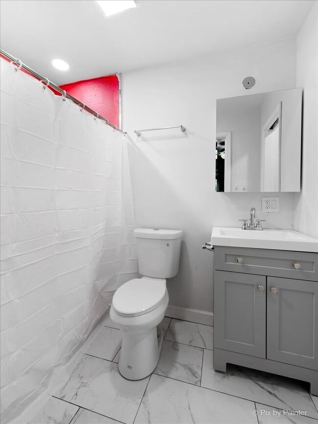 Foto del edificio - 3111 N Clifton Ave