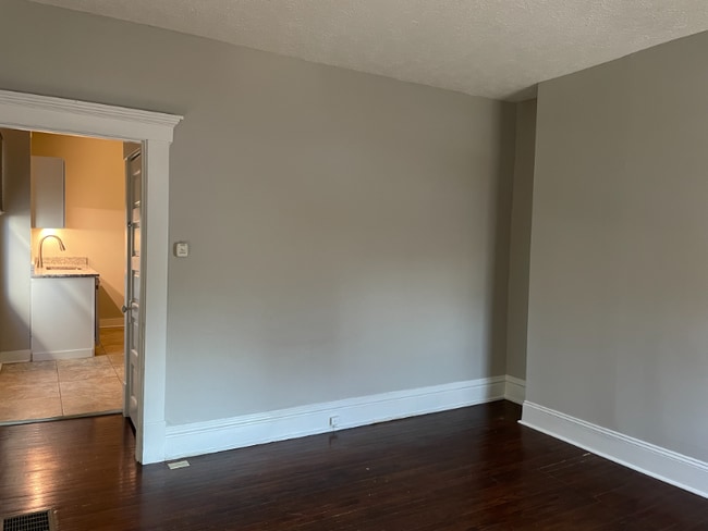 Building Photo - 2402 Findley Ave