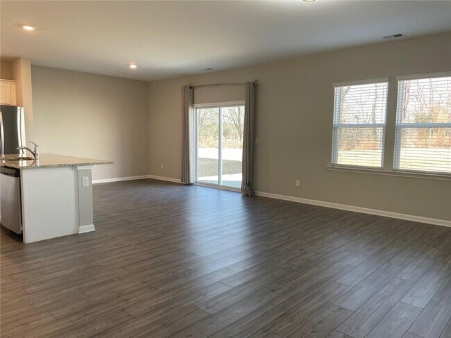 Foto del edificio - 69 Golden Eagle Pkwy