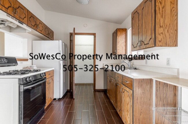 Foto del edificio - Three Bedroom Home in Central Farmington