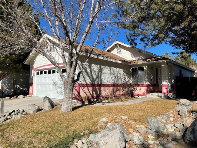 Building Photo - 4948 Bayridge Ln