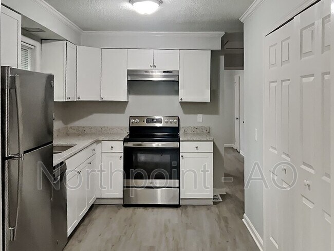 Building Photo - 1174 Alemeda Dr
