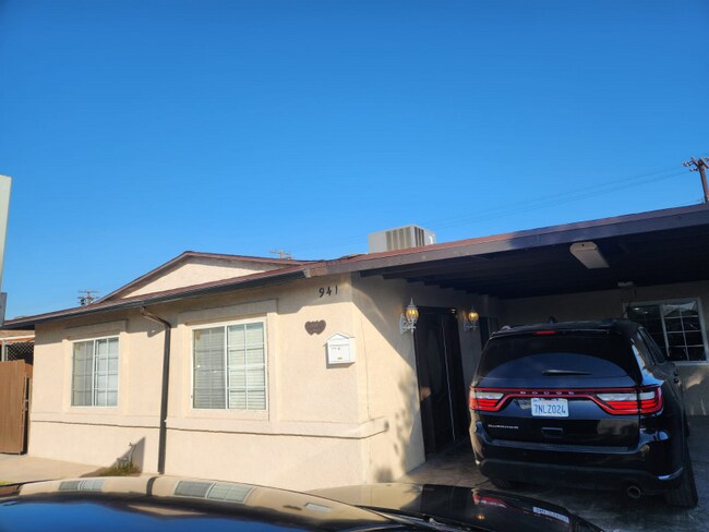 Foto principal - 941 E 6th St