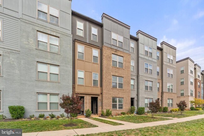 Building Photo - 10445 Ratcliffe Trl