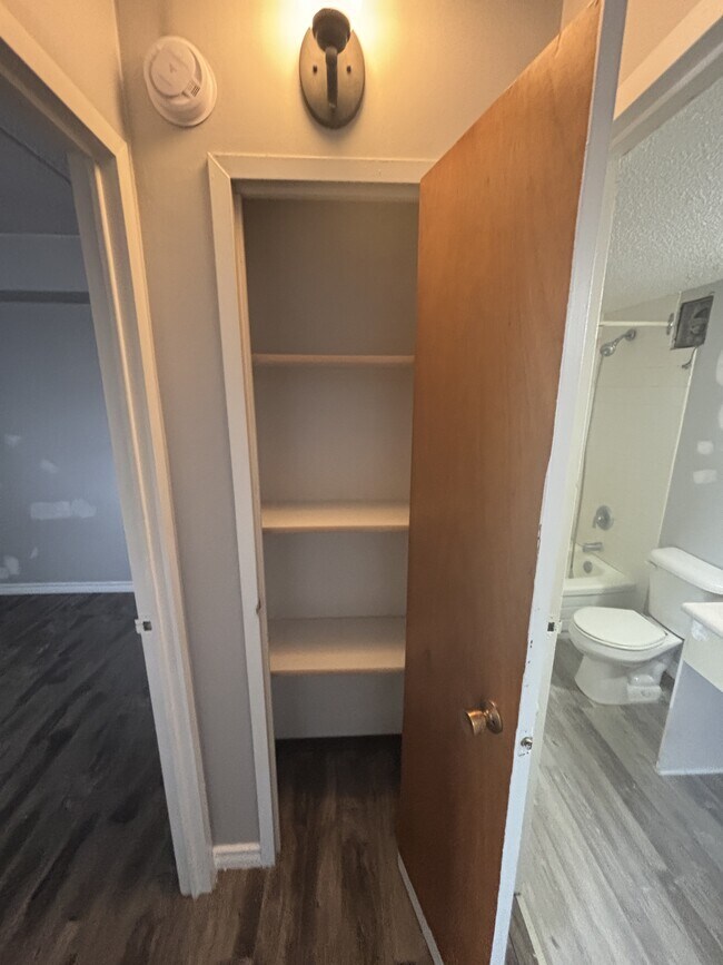 Building Photo - 251 Erb St. W