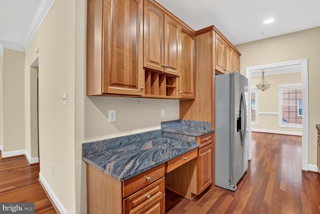 Building Photo - 12013 Montrose Park Pl