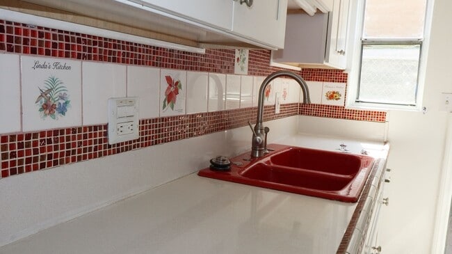 Foto del edificio - Single level duplex 2 br 1 ba in Chula Vista CA