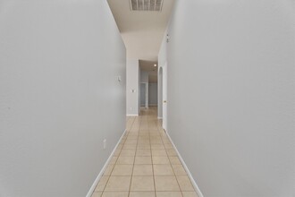 Building Photo - 21015 Hidden Bridle Ct