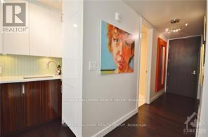 Building Photo - 201 Parkdale Ave