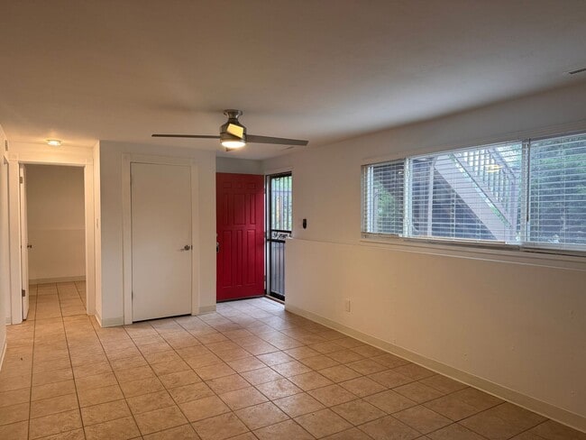 Photo - 1002 N Walnut Street Apartment