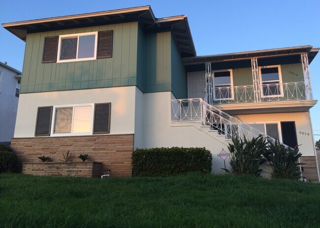 Foto del edificio - 6018 S Fairfax Ave