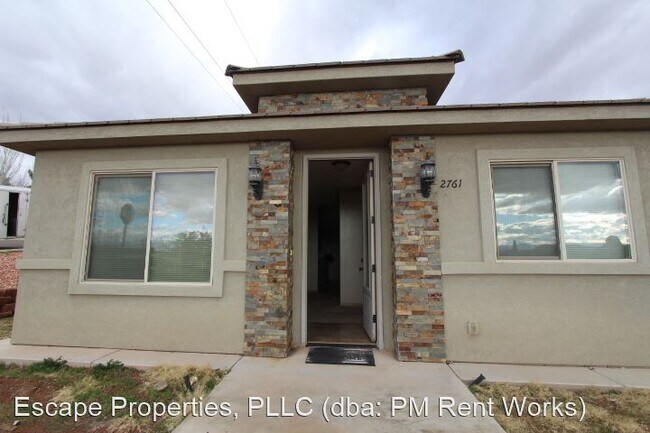 Foto del edificio - 3 br, 2 bath House - 2761 E. 175 N.