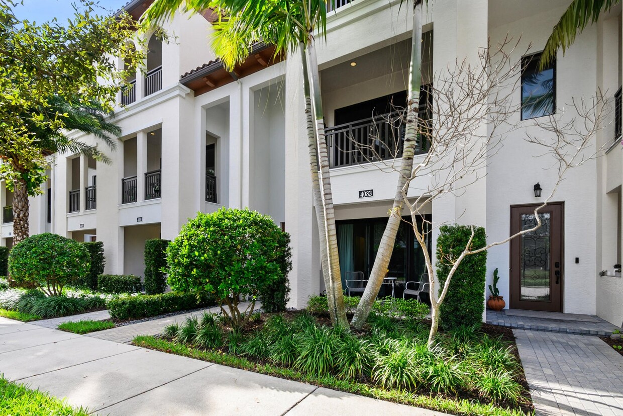 Foto principal - 4083 Faraday Way