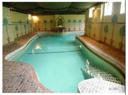 Pool - 2422 W Greenleaf Ave