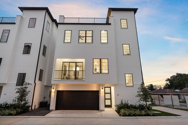 Foto del edificio - 8707 Ojeman Villas Dr